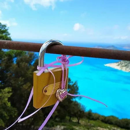 Christoforos Christoforatos * Argostoli (Kefalonia)