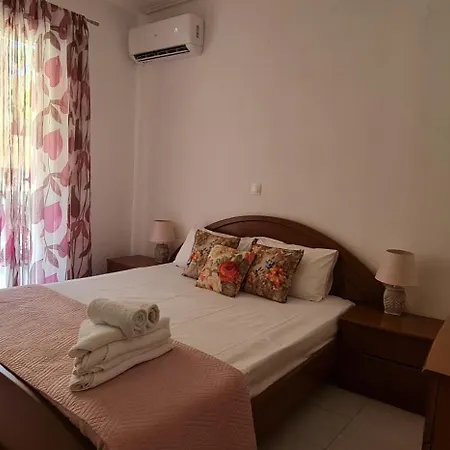 Christoforos Christoforatos * Argostoli (Kefalonia)